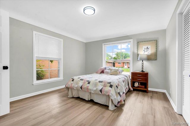 19039 Elsmere Avenue, Eastpointe, MI 48021