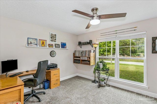 1911 Ladybird Ln, Gulf Breeze, FL 32563