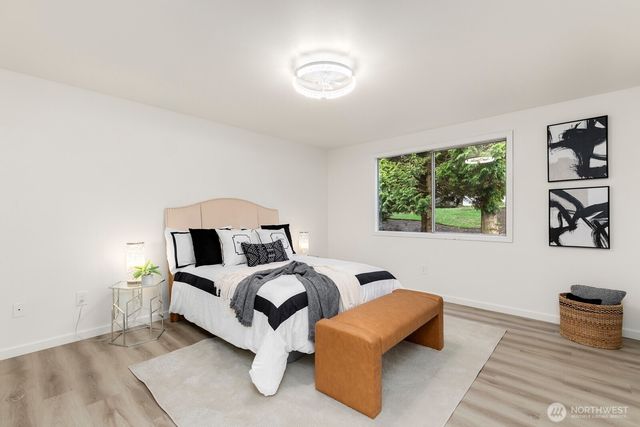 6922 128th Pl SE, Bellevue, WA 98006