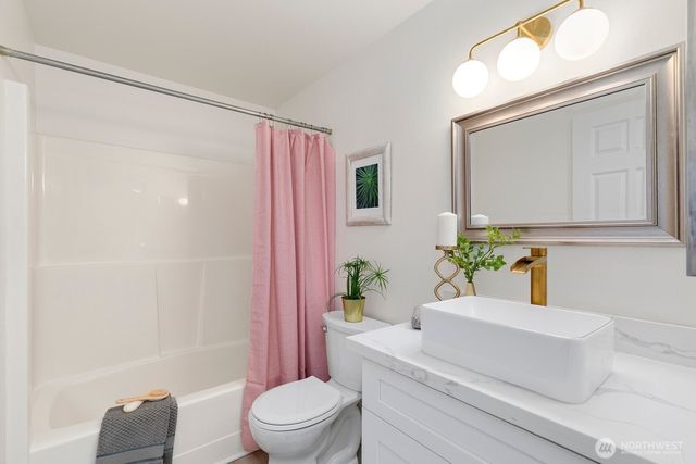 6922 128th Pl SE, Bellevue, WA 98006