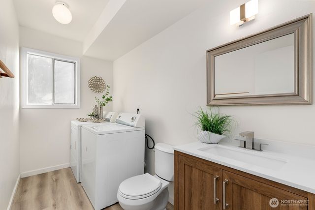 6922 128th Pl SE, Bellevue, WA 98006