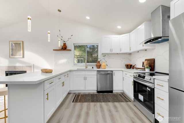 6922 128th Pl SE, Bellevue, WA 98006