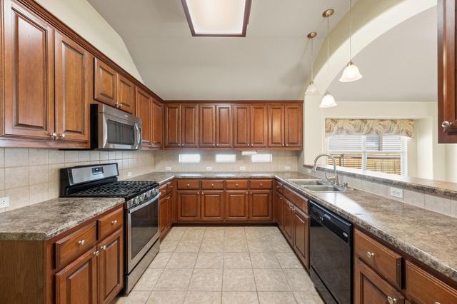 10409 Yellowstone DR, Austin, TX 78747