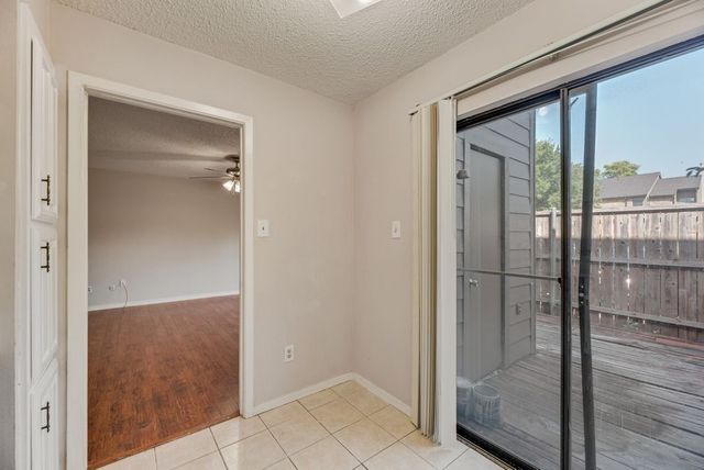 333 Melrose Drive 3B, Richardson, TX 75080