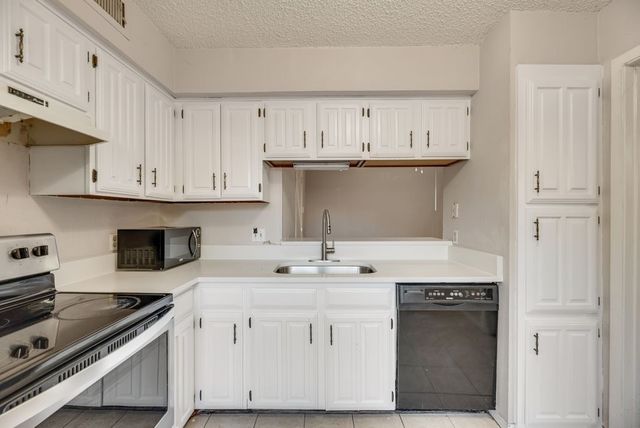 333 Melrose Drive 3B, Richardson, TX 75080