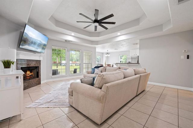 402 Eastwood Drive, Woodbranch, TX 77357