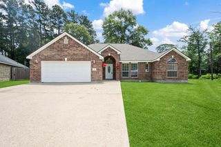 402 Eastwood Drive, Woodbranch, TX 77357