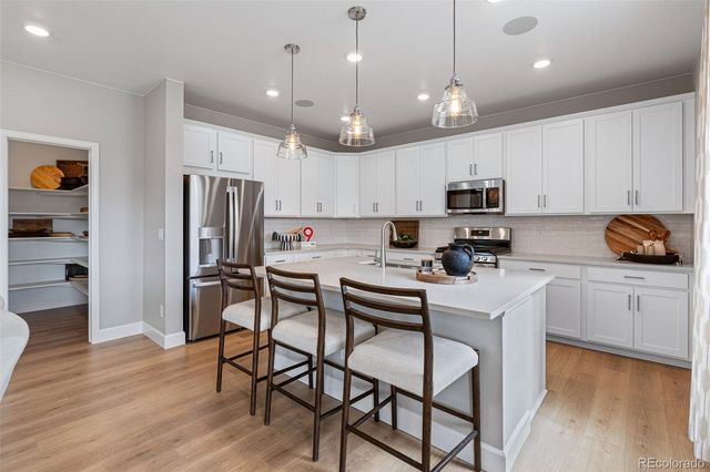 17018 W 92nd Place, Arvada, CO 80007