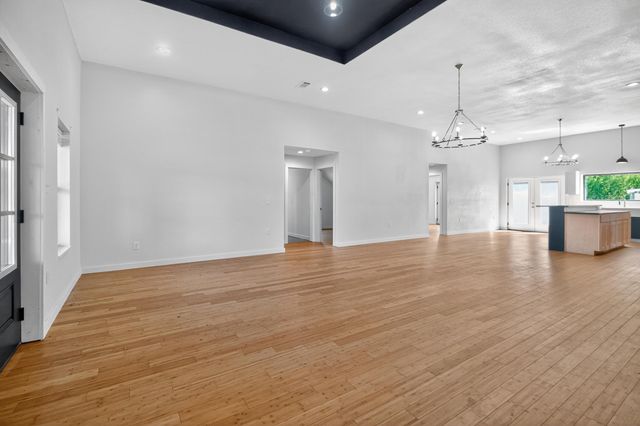 115 Ridgewood Avenue, Mary Esther, FL 32569