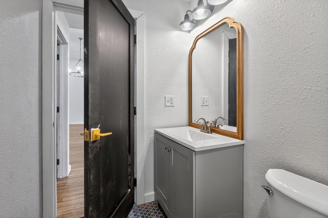 115 Ridgewood Avenue, Mary Esther, FL 32569