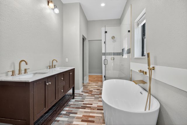 115 Ridgewood Avenue, Mary Esther, FL 32569