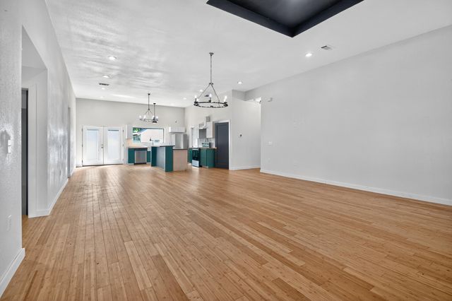 115 Ridgewood Avenue, Mary Esther, FL 32569