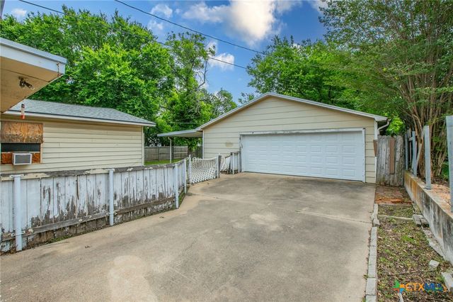 3606 Austin Avenue, Waco, TX 76710