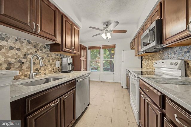 7315 STREAM WAY, Springfield, VA 22152