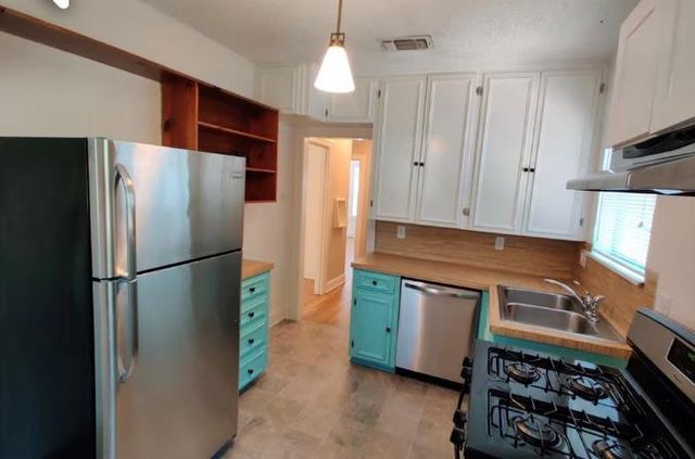 1400 W 13th ST, Austin, TX 78703