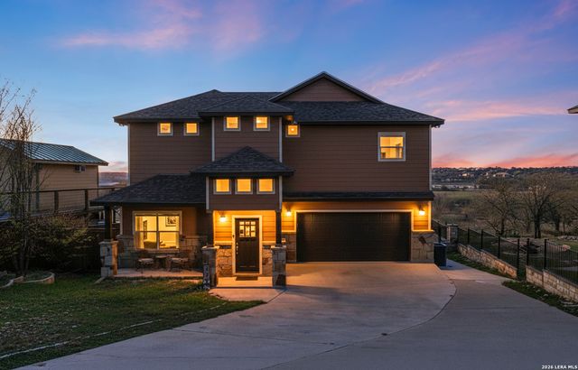 1748 LAKESHORE DR, Canyon Lake, TX 78133
