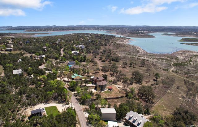 1748 LAKESHORE DR, Canyon Lake, TX 78133