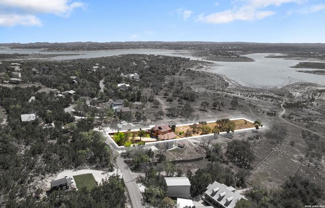 1748 LAKESHORE DR, Canyon Lake, TX 78133