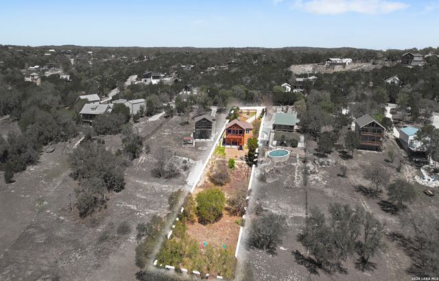 1748 LAKESHORE DR, Canyon Lake, TX 78133