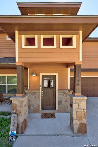 1748 LAKESHORE DR, Canyon Lake, TX 78133