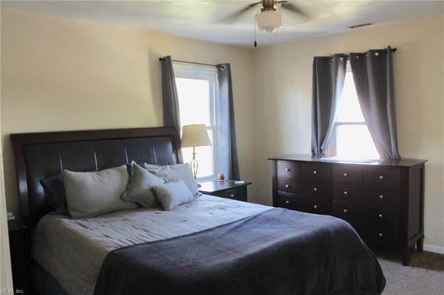 1149 Balch PL, Virginia Beach, VA 23454