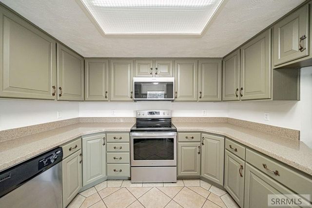 2678 Galway Circle, Idaho Falls, ID 83404