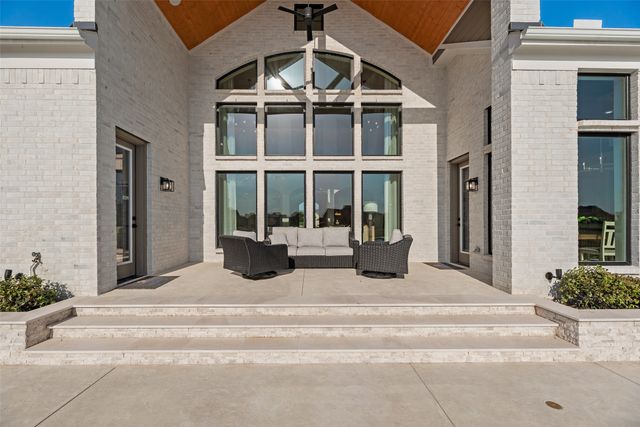 411 Double Eagle Court, Heath, TX 75126