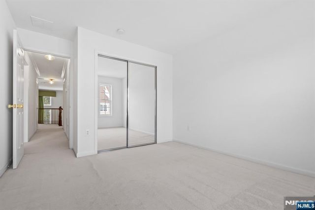 26 Birchwood Lane, North Haledon, NJ 07508