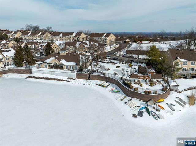 26 Birchwood Lane, North Haledon, NJ 07508