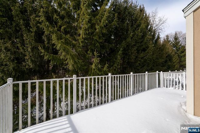 26 Birchwood Lane, North Haledon, NJ 07508