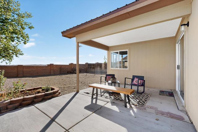 616 Sedona Meadows Drive NE, Rio Rancho, NM 87144