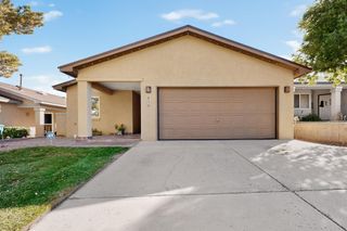 616 Sedona Meadows Drive NE, Rio Rancho, NM 87144