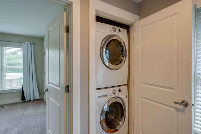 336 Sylvan Park Ln, Nashville, TN 37209