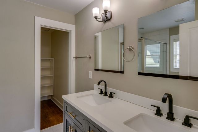 336 Sylvan Park Ln, Nashville, TN 37209