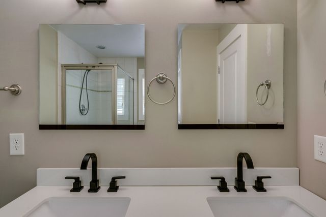 336 Sylvan Park Ln, Nashville, TN 37209