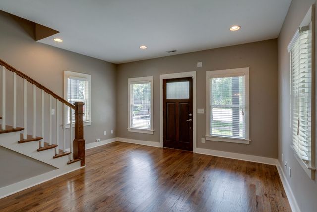 336 Sylvan Park Ln, Nashville, TN 37209