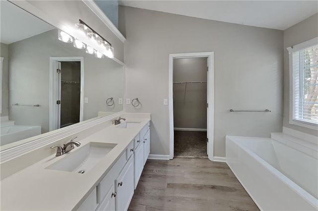 2070 Charleston Oak Circle, Lawrenceville, GA 30043