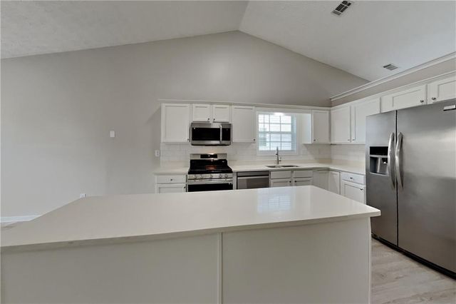2070 Charleston Oak Circle, Lawrenceville, GA 30043