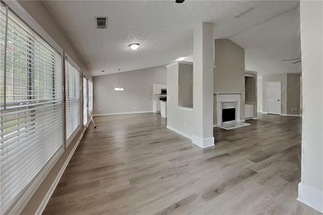 2070 Charleston Oak Circle, Lawrenceville, GA 30043