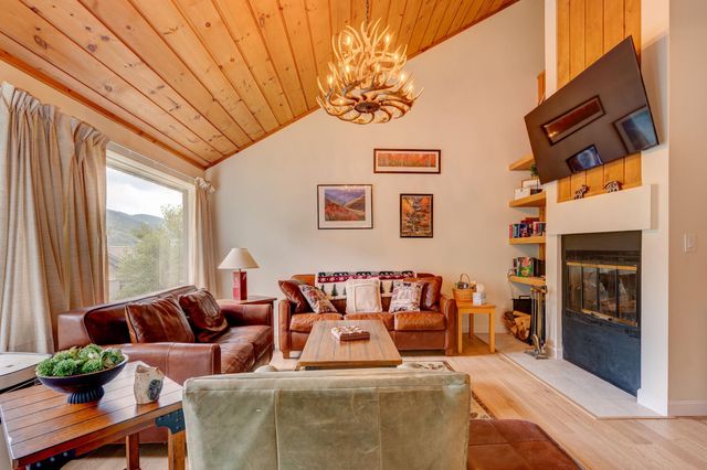 8 Granite Rd Unit 2, Lincoln, NH 03251