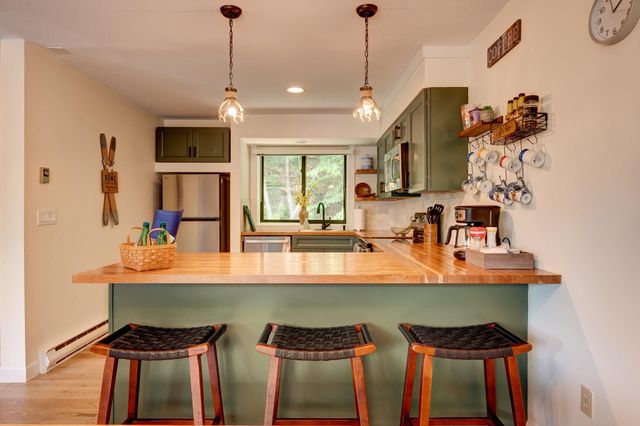 8 Granite Rd Unit 2, Lincoln, NH 03251