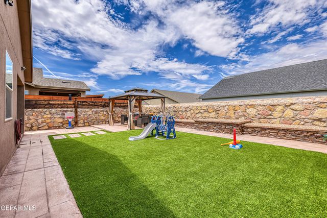 5945 HIDDEN ACRES Drive, El Paso, TX 79924