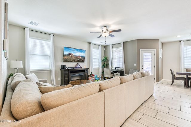 5945 HIDDEN ACRES Drive, El Paso, TX 79924