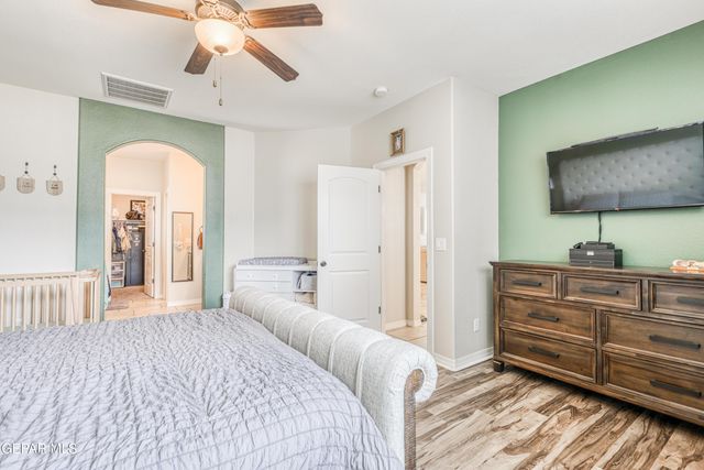 5945 HIDDEN ACRES Drive, El Paso, TX 79924