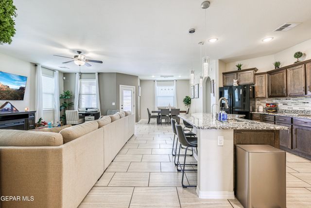 5945 HIDDEN ACRES Drive, El Paso, TX 79924