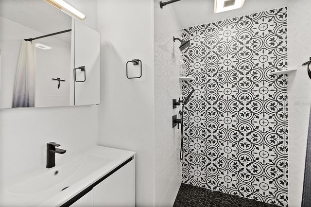 2408 S DAYTONA AVENUE, Flagler Beach, FL 32136