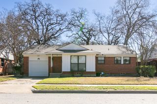 1803 Oak Tree Lane, Arlington, TX 76013