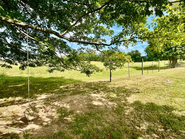 32 Lynns Way, Somerset, KY 42503
