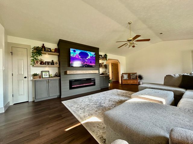 32 Lynns Way, Somerset, KY 42503