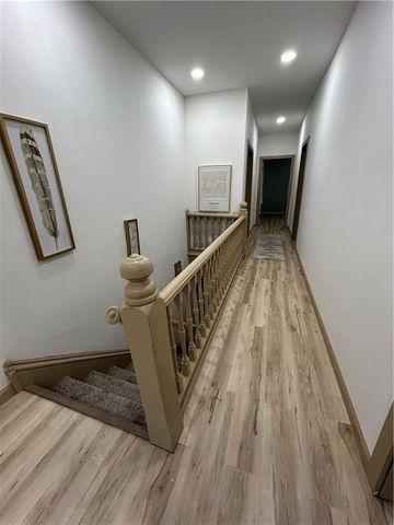 727 S 10th Street, St Joseph, MO 64501